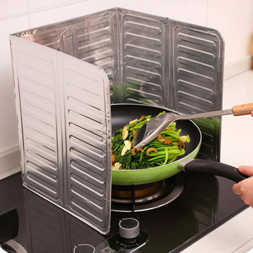 Kitchen stove oil baffle creative kitchen supplies stir fry anti splash baffle anti oil plate wholesale